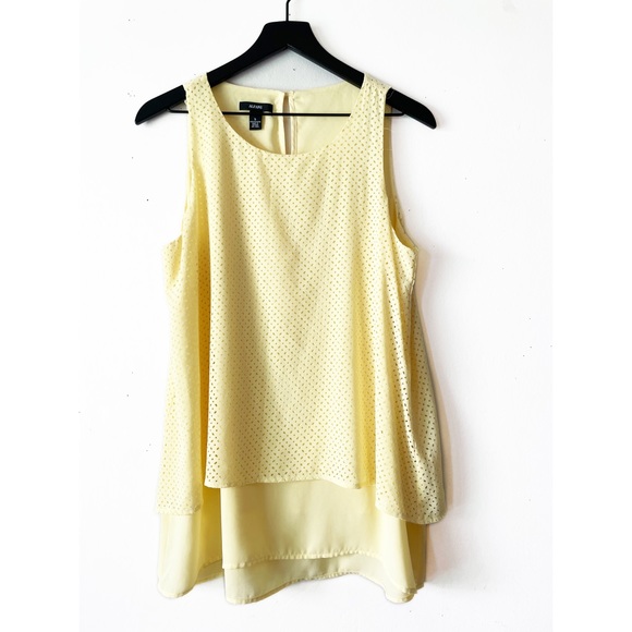 Alfani Tops - Alfani yellow Layered Eyelet Sleeveless Blouse Women’s Size 8